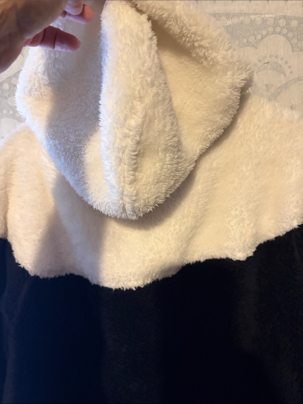 Nike Womens Fuzzy Sherpa Fleece Full Zip Colorblock Hoodie Black White 2X - Picture 3 of 11